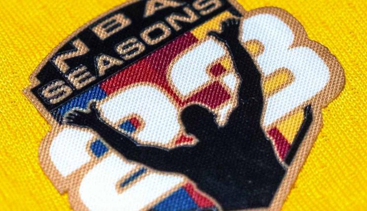 九游体育APP-ESPN：剩余46场詹姆斯将身着特别球衣，赛后徽章将被制成球星卡